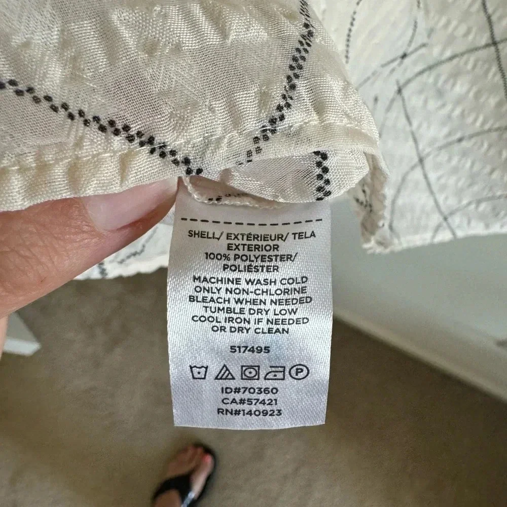 Loft cream/ivory Plaid Ruffle Blouse size large NWT - Picture 10 of 10